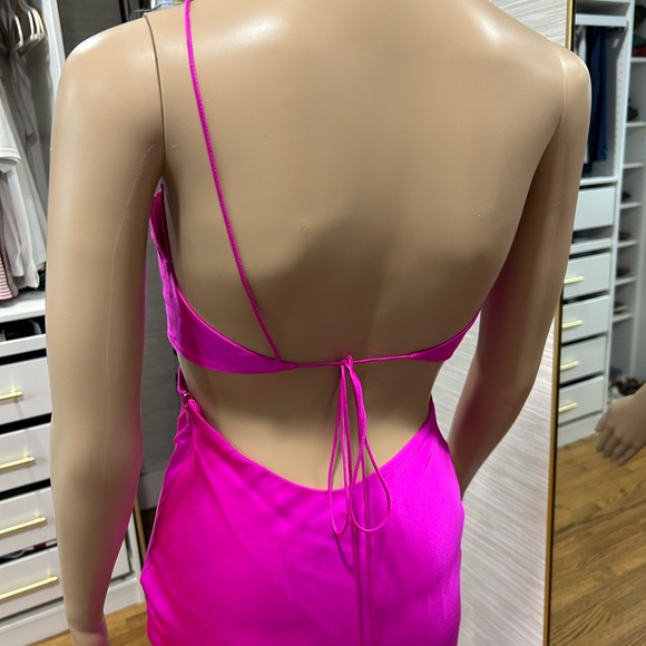 The Sei Gown - Picture 4 of 6